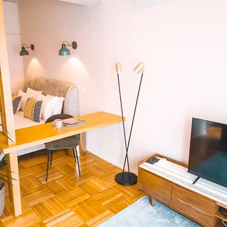 Near To Crystal Palace بورتو