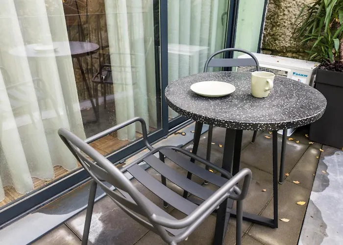 Near To Crystal Palace Porto